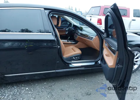 2018 BMW 740E xDrive Iperformance из США, поврежденный, VIN WBA7J2C54JG938166